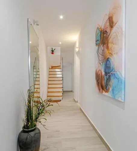 Agisilaos Apartamento *